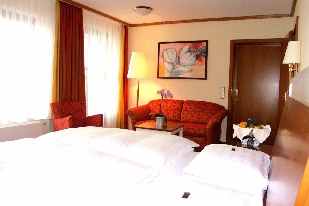Hotel Promenade Herrsching am Ammersee Room photo